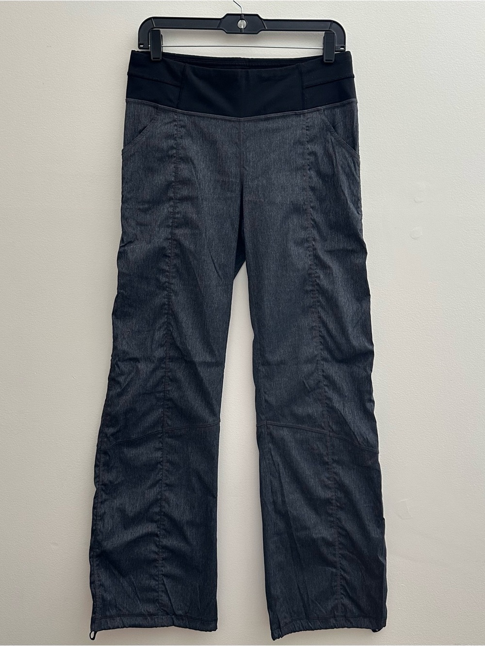 LUCY Athletic Dance Pants. Dark Gray Size Women's Small Drawstring at Cuff